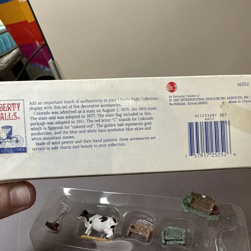 COLLECTIBLE Liberty Falls Miniature Accesory Set - cow, benches, pump SEE DESC!!